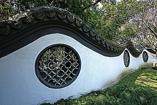 江南园林建筑里的围墙