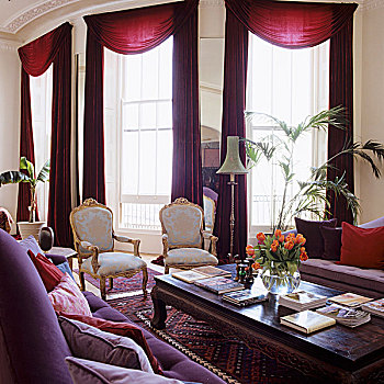 奢华,客厅,洛可可风格,椅子,正面,窗户,红色,帘