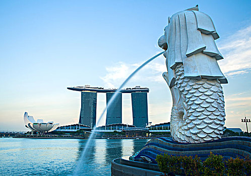 新加坡鱼尾狮和金沙酒店