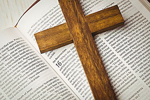 翻开,圣经,木质,十字架