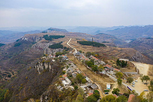 航拍莱芜茶叶口镇的美丽乡村