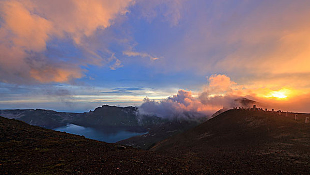 白头山日出