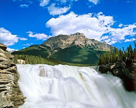 阿萨巴斯卡瀑布,阿萨巴斯卡河,碧玉国家公园,艾伯塔省,加拿大