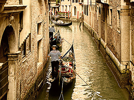 小船,乘,狭窄,运河,威尼斯