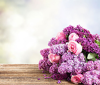 紫罗兰,丁香,花,粉色,玫瑰,特写,木桌子,留白,灰色,背景