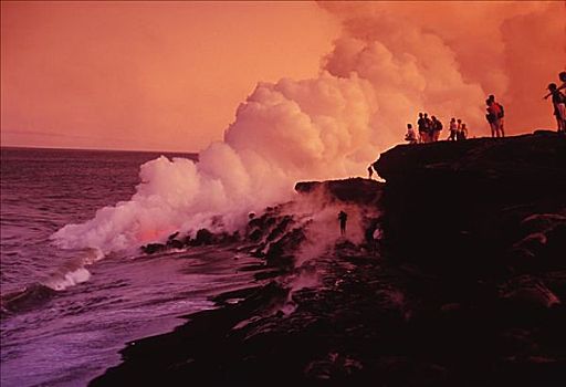 夏威夷,夏威夷大岛,夏威夷火山国家公园,游客,看,熔岩流,海洋