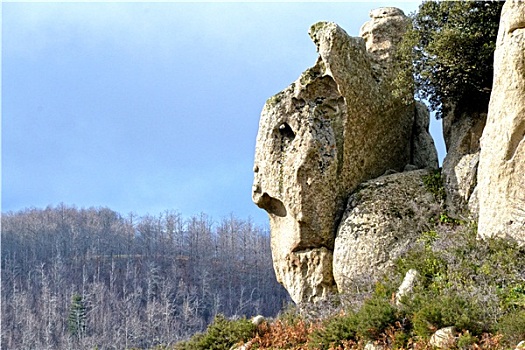 巨石,西西里