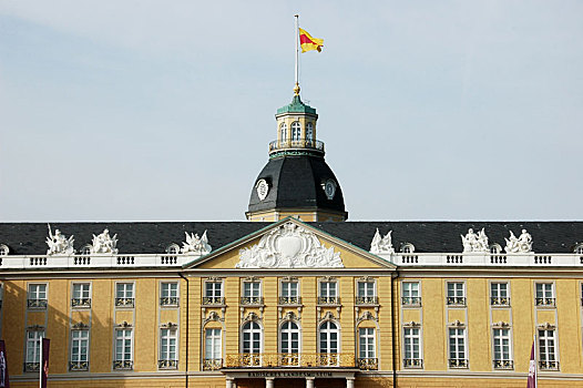 城堡,卡尔斯鲁厄