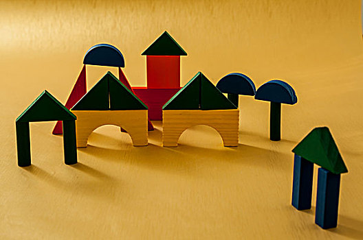 儿童积木搭建的广场建筑