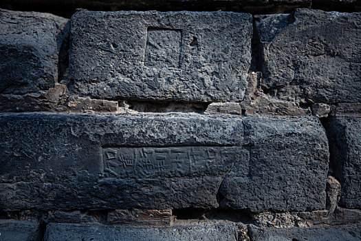 荆州古城墙上的文字砖
