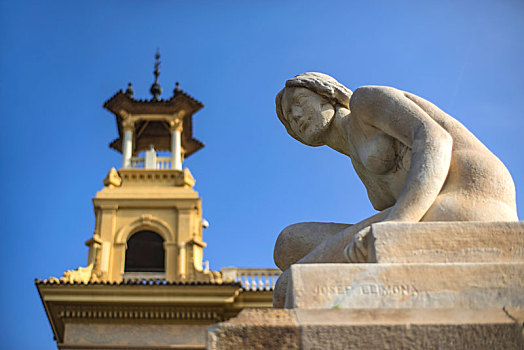 巴塞罗那国家宫雕塑