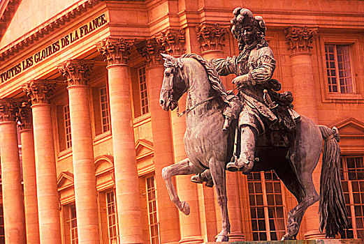 法国,骑马雕像,深褐色调