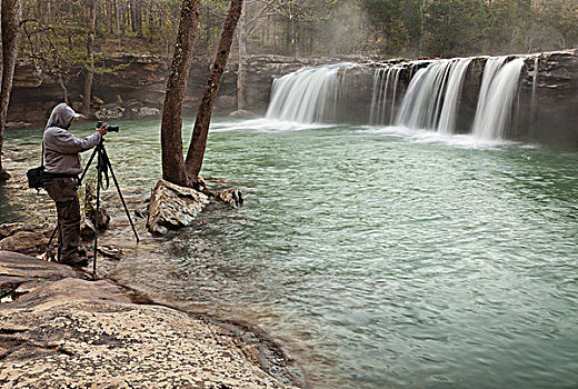 摄影师,拍照,瀑布,溪流,阿肯色州,美国