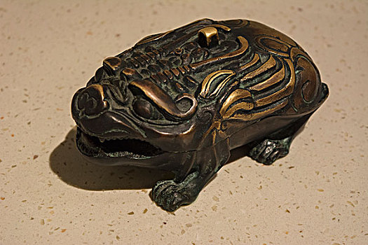 铜蟾蜍
