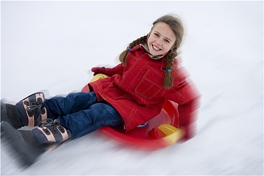 女孩,7-9岁,骑,雪,雪撬,微笑,头像,俯视图,动感
