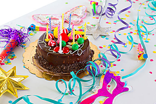 孩子,生日派对,巧克力蛋糕,五彩纸屑,花环,蜿蜒