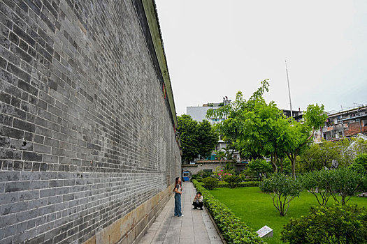 羊城广州阴天的陈家祠古建筑群特写