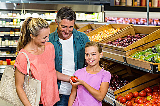 年轻家庭,购物,超市