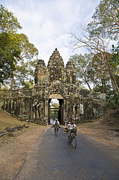 骑自行车,吴哥,柬埔寨