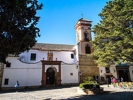 西班牙街头教堂