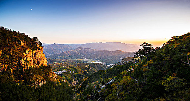 黄金周的恒山景区