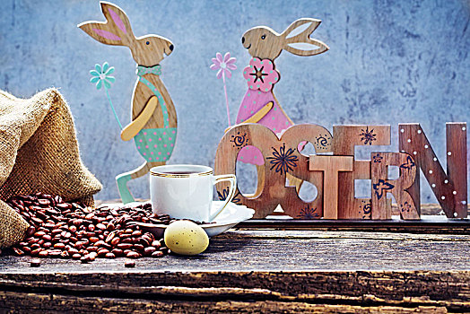 复活节早餐,新鲜咖啡,复活节彩蛋,复活节兔子