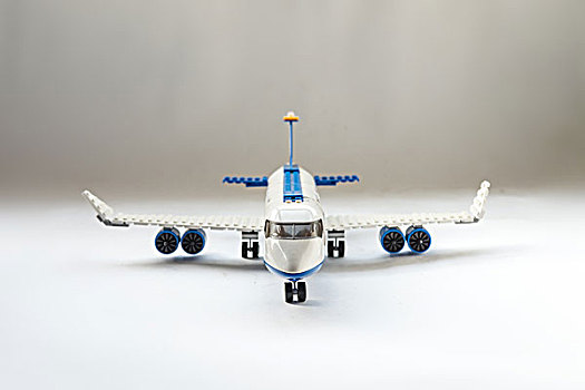 积木拼装飞机模型