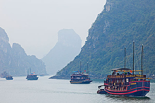 帆船,船,湾,下龙湾,广宁省,省,越南