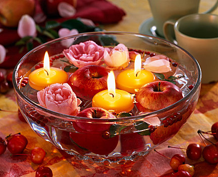 玫瑰,苹果树,浮水蜡烛