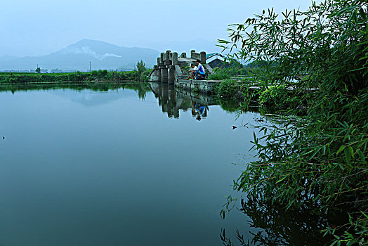 横街镇桃源村职湖桥