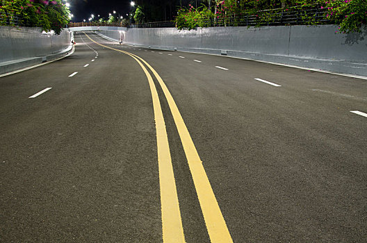 道路