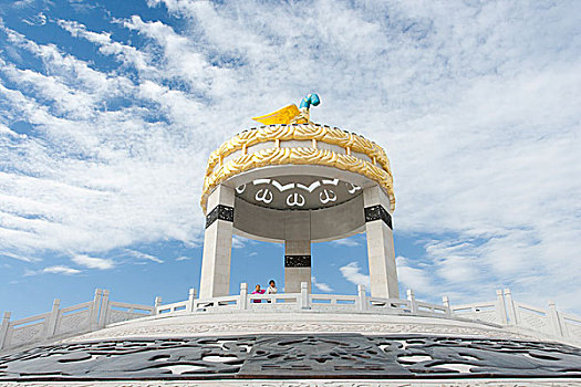 内蒙古鄂尔多斯青钢文化广场