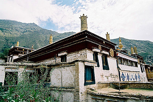 青藏铁路沿线之寺庙文化色拉寺