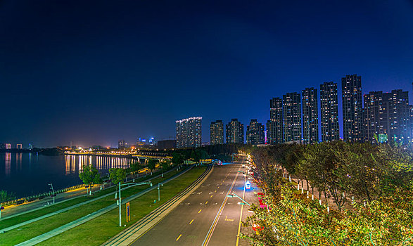 南京国际青年文化中心夜景