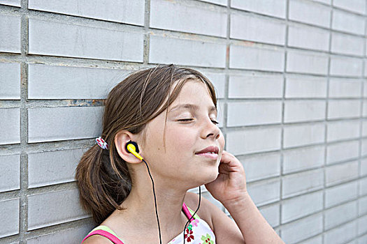 小,女孩,放松,听,音乐,耳机