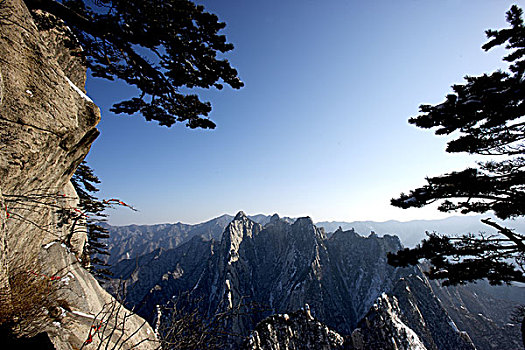 陕西-西岳华山西峰眺望群山