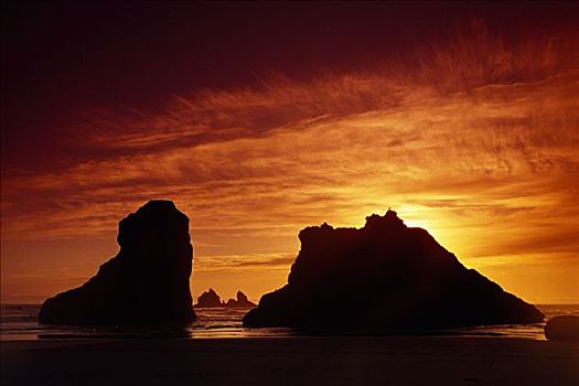 日落,上方,海滩,海浪,岩石构造,班顿海滩,俄勒冈海岸,俄勒冈,美国