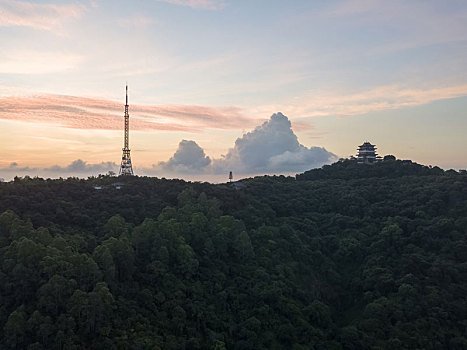 航拍清晨时分的惠州高榜山景区挂榜阁风光