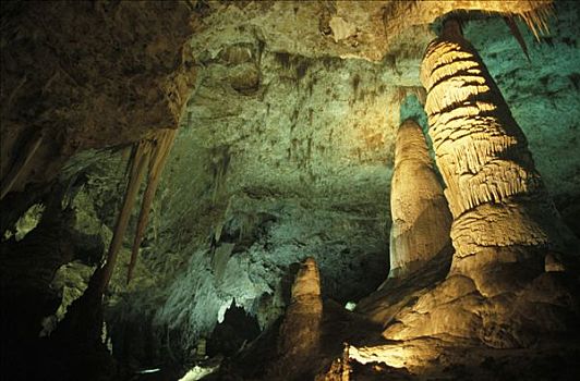 卡尔斯巴德洞穴,新墨西哥,美国