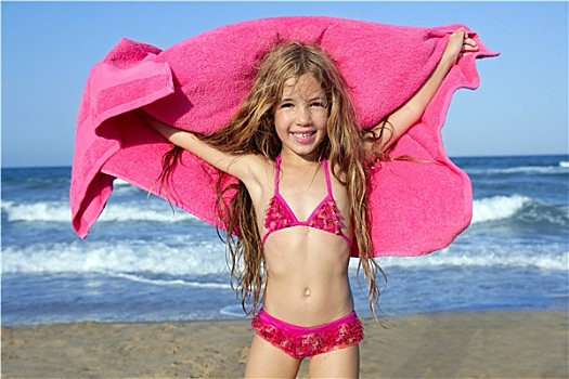 海滩,小女孩,玩,粉色,毛巾,风