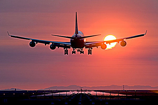 波音747,降落,日落,温哥华国际机场,温哥华,不列颠哥伦比亚省,加拿大