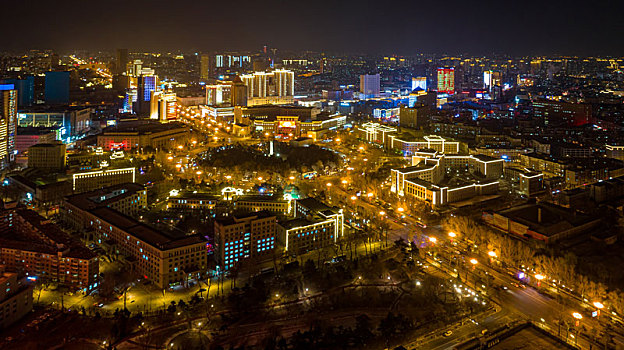 中国长春春节夜晚的城区景观