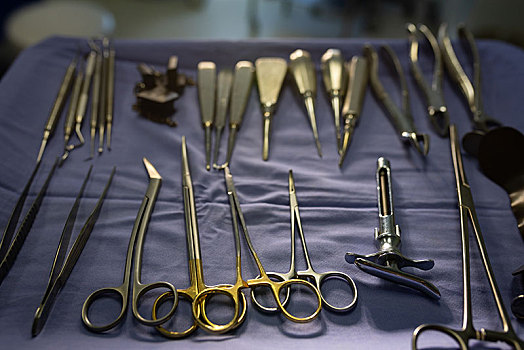 手术工具