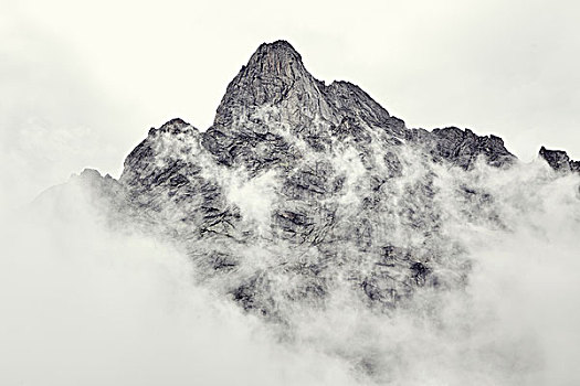山峰,遮盖,雾