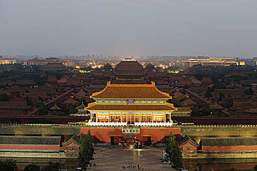 北京故宫博物院夜景