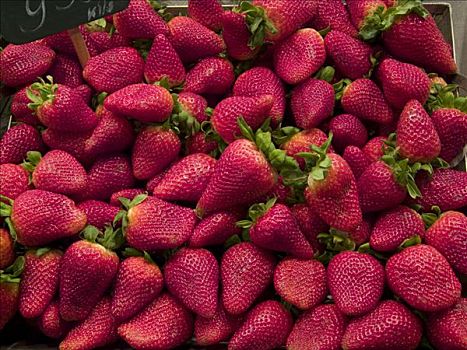 草莓,市场货摊