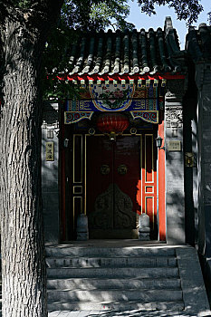 北京国子监的仿古建筑门楼