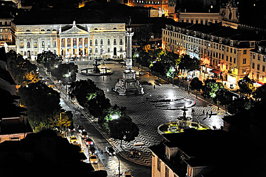 罗斯奥广场,夜晚,雕塑,里斯本,葡萄牙,欧洲