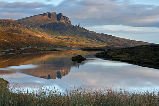 岩石构造,老人,湖,斯凯岛,苏格兰,英国