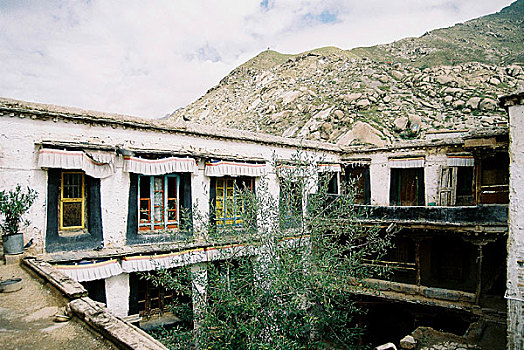 青藏铁路沿线之寺庙文化